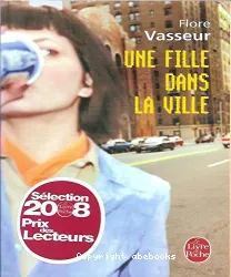 Une fille dans la ville